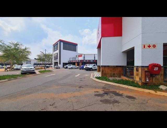 RETAIL PROPERTY TO RENT IN LYNNWOOD